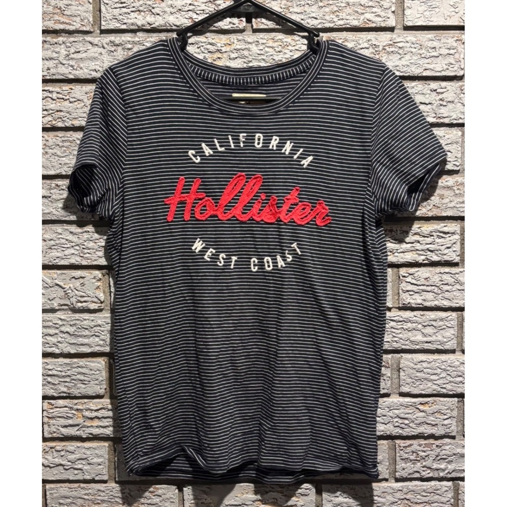 Hollister California West Coast Striped Y2K Graphic Tee Navy Red Logo Size M